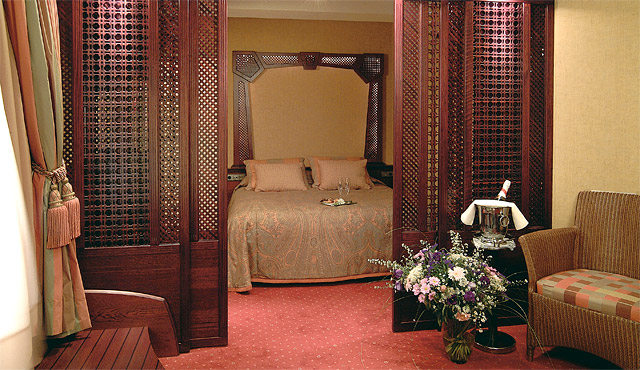 hotel_beach_palace_romantic_suite